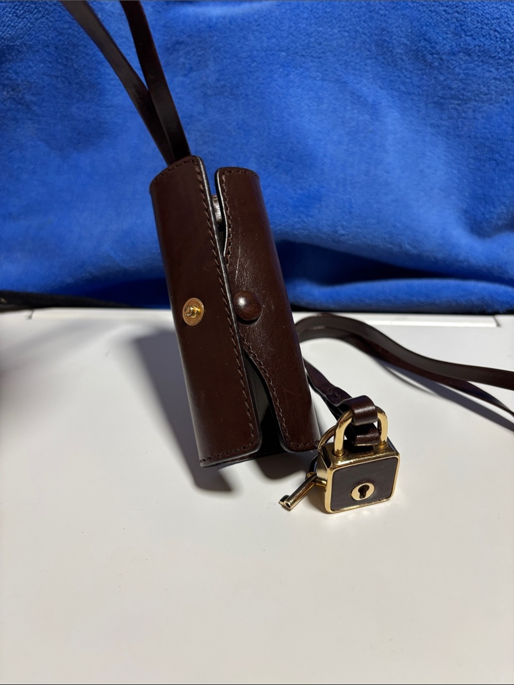 Bottega Veneta Brown Leather Key Pouch with Gold Padlock Charm - Picture 4 of 4
